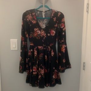 American Rag Dress Sz S with bell sleeves, fit n flare style